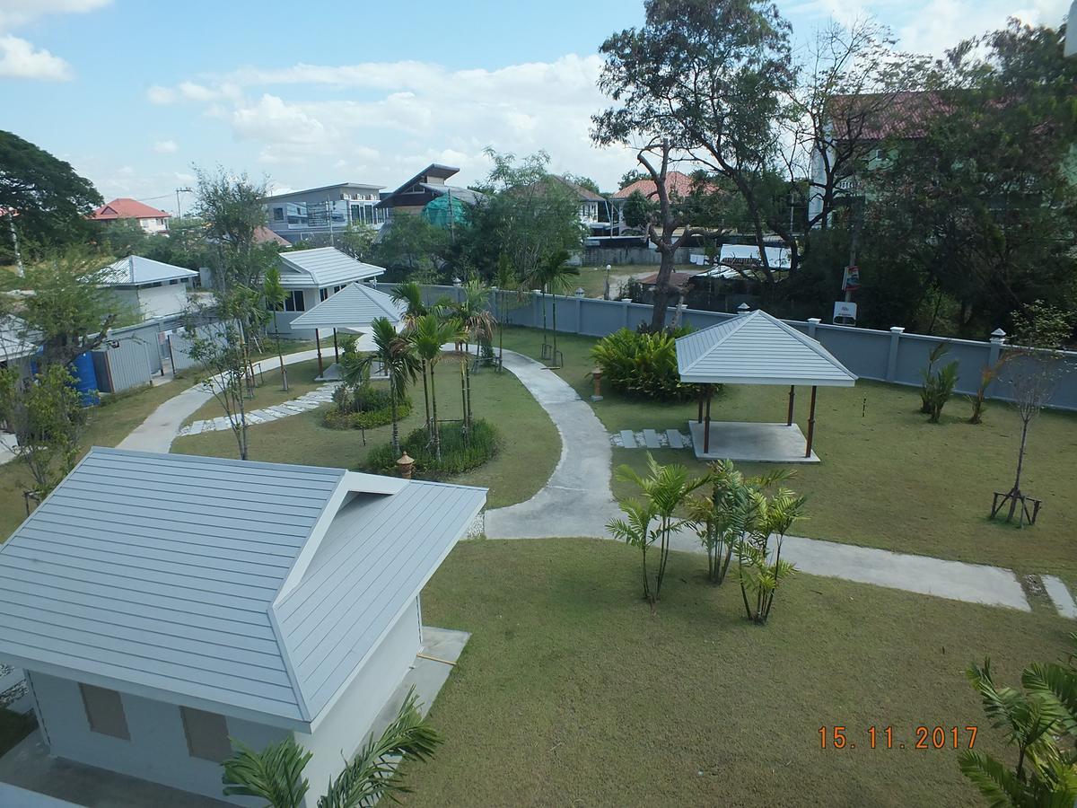 Hotel Sukkhamas Pirom à Nakhon Ratchasima Extérieur photo