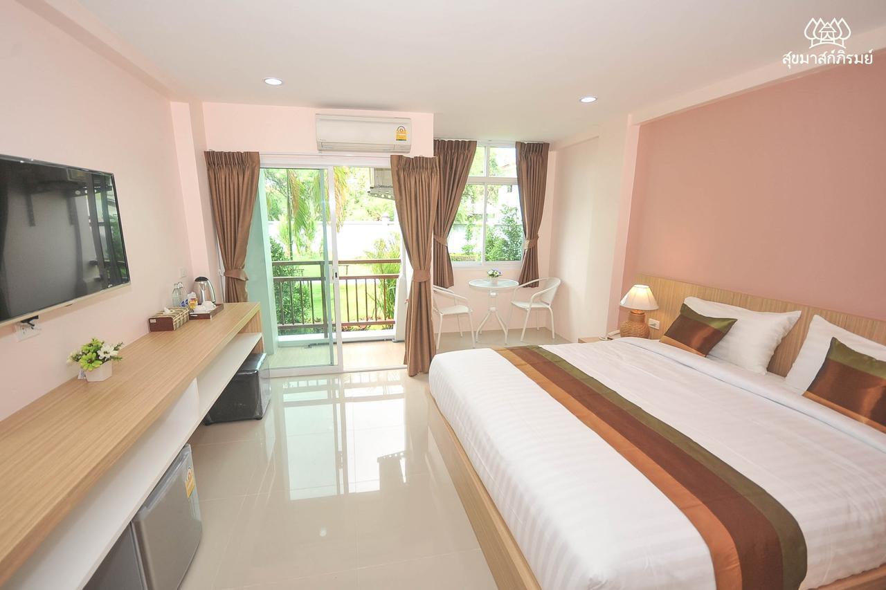 Hotel Sukkhamas Pirom à Nakhon Ratchasima Extérieur photo